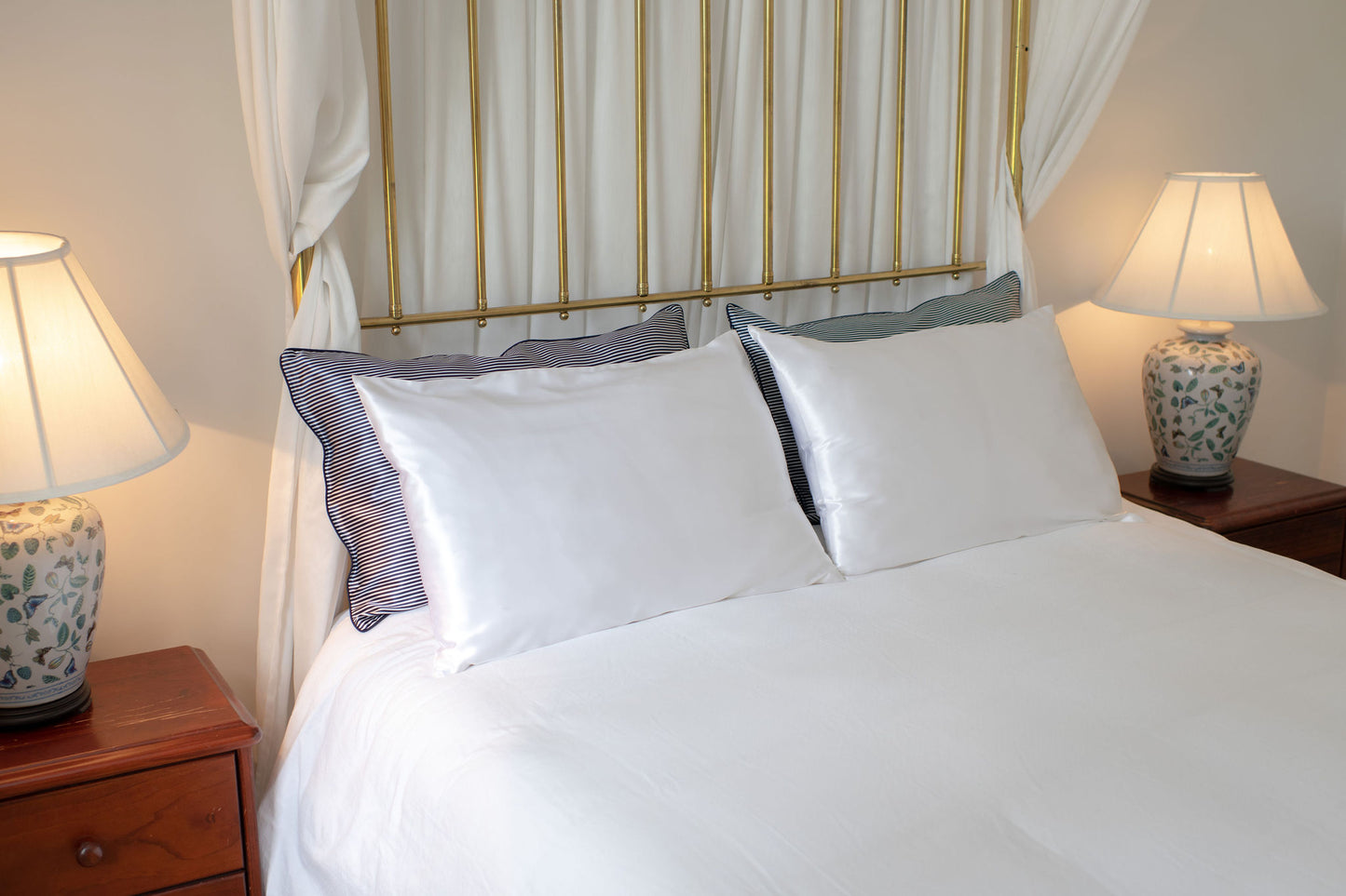 White - Luxury Silk Sleep Mask