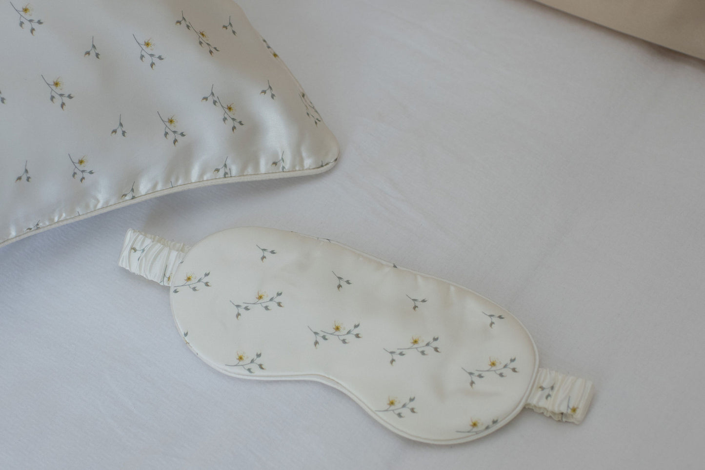 White Rose - LIMITED EDITION - Luxury Silk Sleep Mask